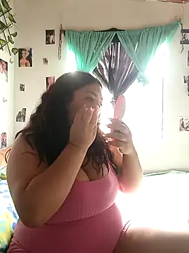 girl milk2 online show from 12.10.24