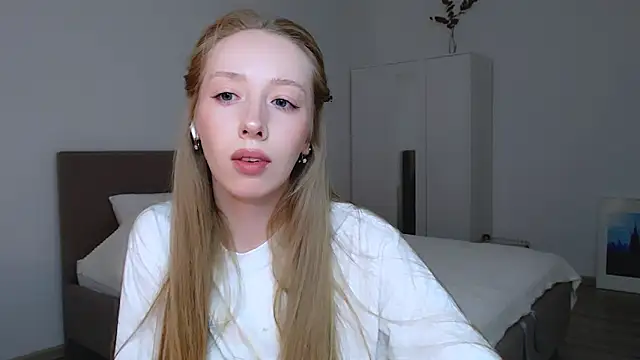 Luna insniity online show from 02.19.25