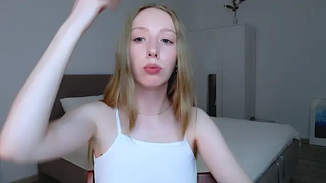 Luna insniity online show from 02.20.25