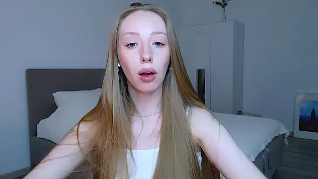 Luna insniity online show from 02.22.25