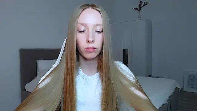 Luna insniity online show from 10.20.25