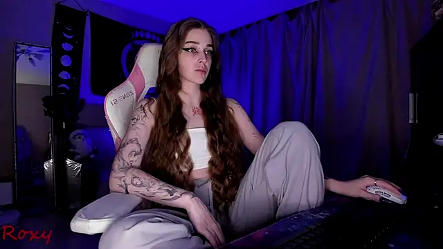 Snapshot of wet_dream_ chatting on 10.13.25 wet dream online show from 10.13.25