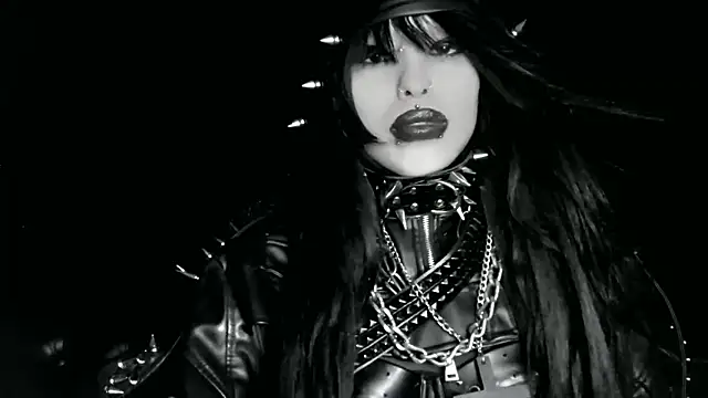 XXIOUX online show from 04.04.26