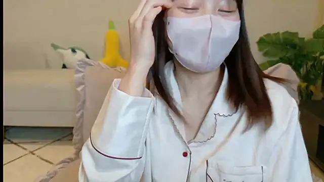 Snapshot of SUZU_ chatting on 01.16.26 SUZU online show from 01.16.26