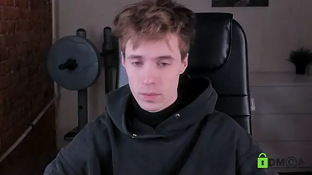 Snapshot of _tokyo_ghoul chatting on 12.20.25 tokyo ghoul online show from 12.20.25