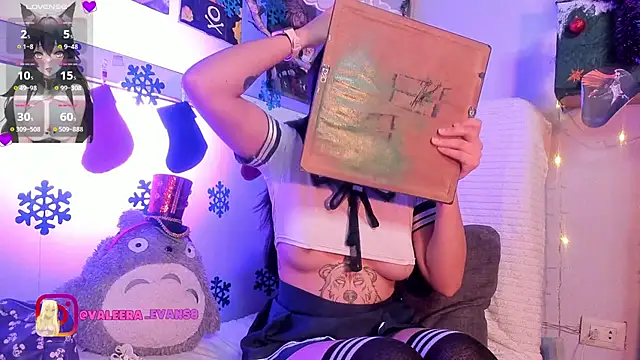 Snapshot of Valeera_Evans8 chatting on 12.23.24 Valeera Evans8 online show from 12.23.24