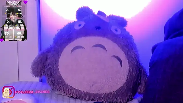 Snapshot of Valeera_Evans8 chatting on 02.01.25 Valeera Evans8 online show from 02.01.25