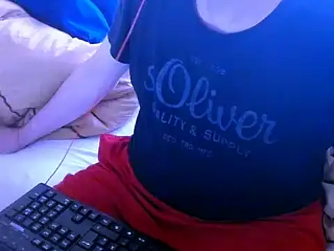 Snapshot of HornyRalfi55 chatting on 03.11.25 HornyRalfi55 online show from 03.11.25