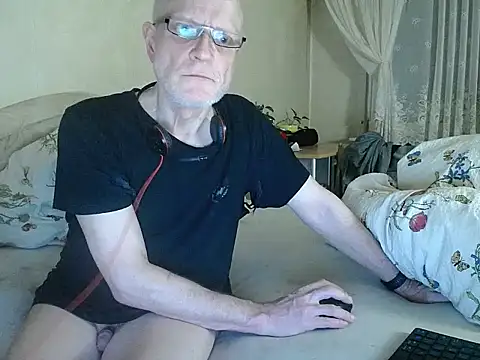 Snapshot of HornyRalfi55 chatting on 02.01.26 HornyRalfi55 online show from 02.01.26