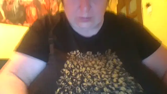 Nataliesbestjuggs online show from 11.12.25