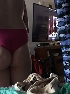 Snapshot of ft2022W chatting on 06.27.26 ft2022W online show from 06.27.26