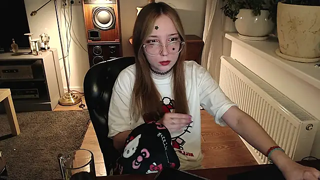 Snapshot of AmeliaKamishiro chatting on 01.05.26 AmeliaKamishiro online show from 01.05.26