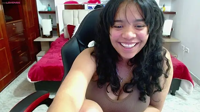 laureentt  online show from 02.12.25