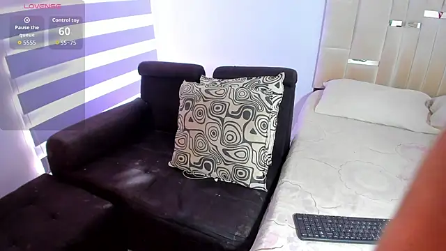 Anaasoofia online show from 10.02.25