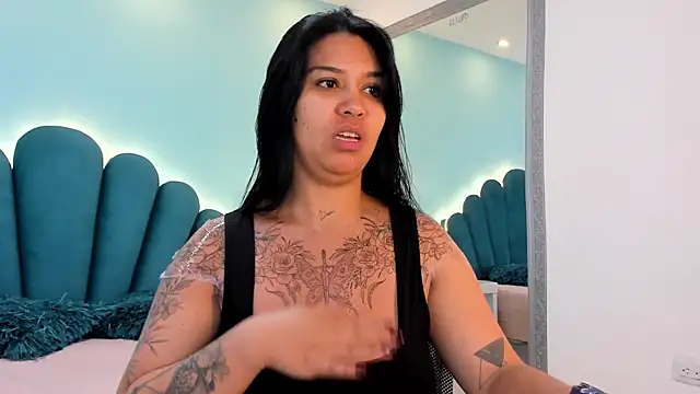 sharlott18 online show from 01.08.26