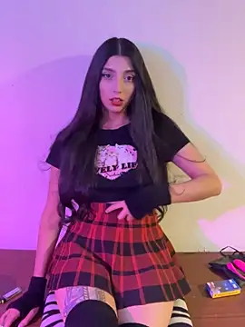 Felicia smok3 online show from 11.02.25