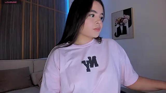 IsabellaAllen online show from 10.14.25