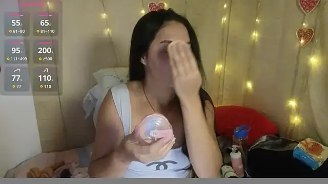 Snapshot of lovely_trix chatting on 03.26.26 lovely trix online show from 03.26.26