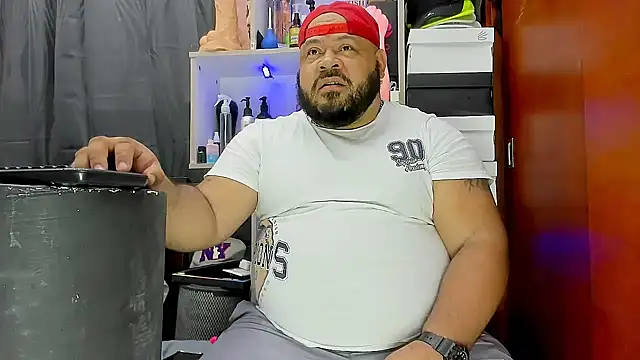 Latino bigcock online show from 03.15.25