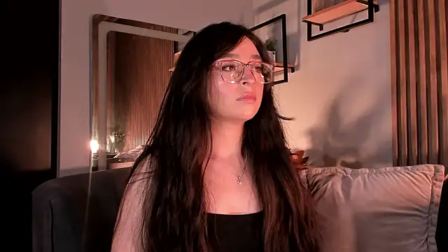 Snapshot of Eva_Macalliter chatting on 07.28.26 Eva Macalliter online show from 07.28.26