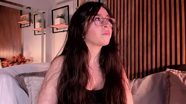 Snapshot of Eva_Macalliter chatting on 07.29.26 Eva Macalliter online show from 07.29.26