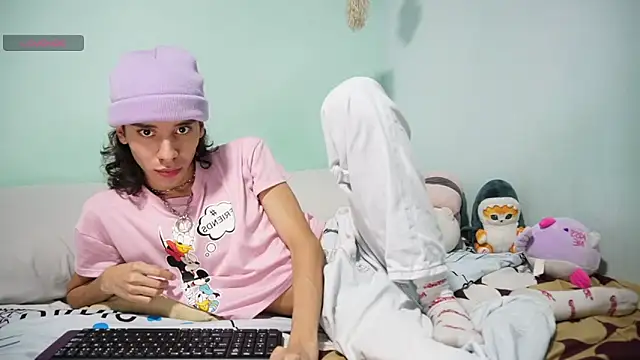 Snapshot of imcoltonalvin chatting on 01.29.25 imcoltonalvin online show from 01.29.25