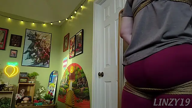 Linzy 19 online show from 01.30.25