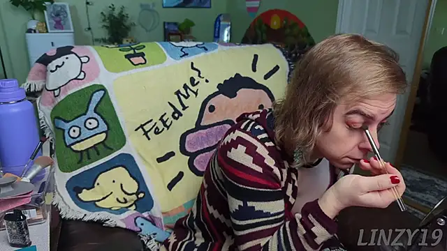 Linzy 19 online show from 02.02.25