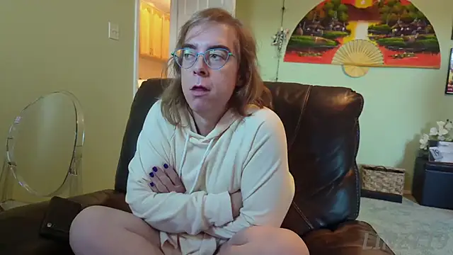 Linzy 19 online show from 09.09.25