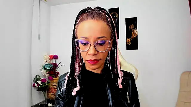 ScarlettMalbec online show from 03.12.25