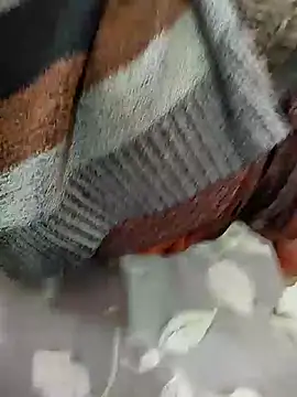 COUPLLE VILLAGE online show from 01.08.25