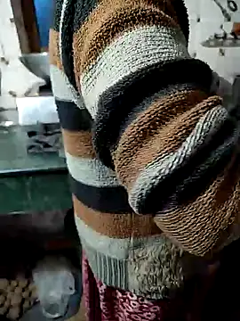 COUPLLE VILLAGE online show from 01.11.25