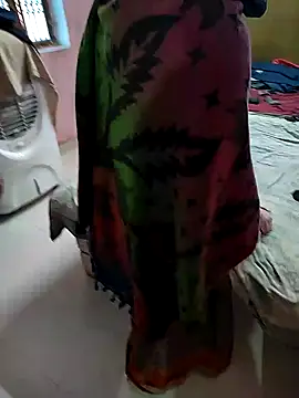 COUPLLE VILLAGE online show from 01.13.25