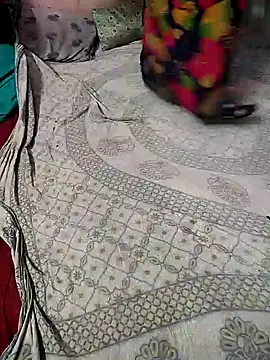 COUPLLE VILLAGE online show from 01.15.25