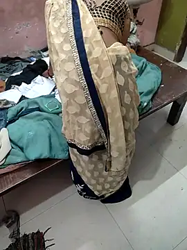 COUPLLE VILLAGE online show from 02.24.25