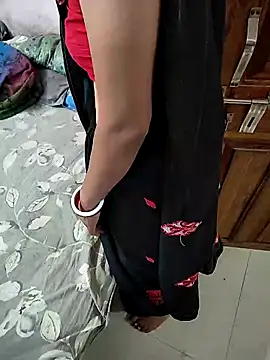 COUPLLE VILLAGE online show from 03.03.25