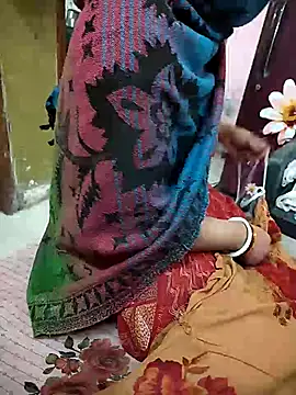 COUPLLE VILLAGE online show from 03.02.26