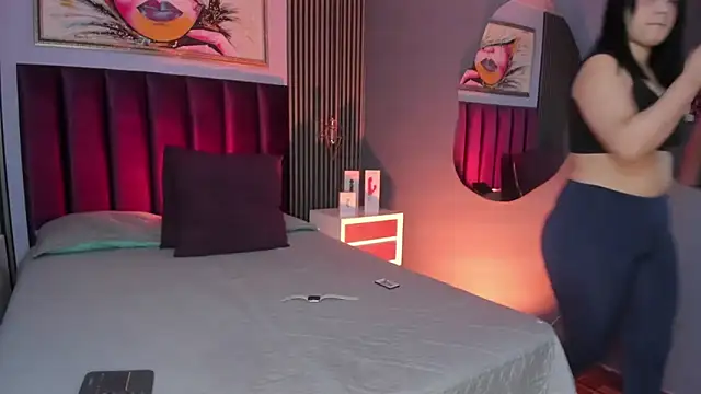 emily roberts1 online show from 01.24.25