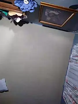 Snapshot of macnificent1fr chatting on 12.25.24 macnificent1fr online show from 12.25.24