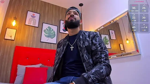 Snapshot of Thiagogomez chatting on 01.28.25 Thiagogomez online show from 01.28.25