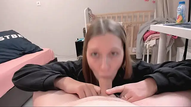 Snapshot of OliviaLukas chatting on 03.03.26 OliviaLukas online show from 03.03.26