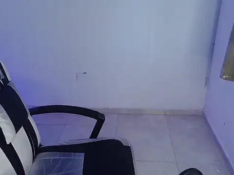 Snapshot of hot_king20 chatting on 12.05.25 hot king20 online show from 12.05.25