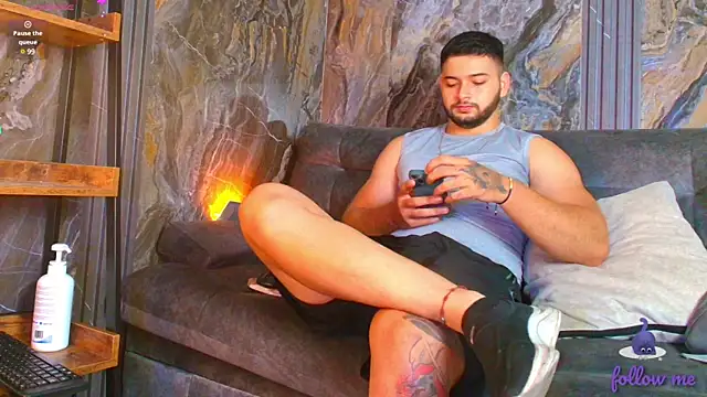 Andrew Brown online show from 02.12.25