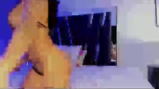 HollyEvanz online show from 09.25.25