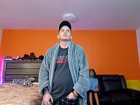 Snapshot of Hydro-Blastz chatting on 02.20.25 Hydro-Blastz online show from 02.20.25