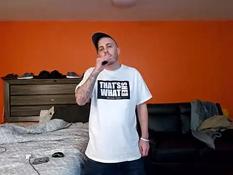 Snapshot of Hydro-Blastz chatting on 03.16.25 Hydro-Blastz online show from 03.16.25