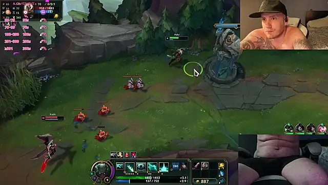 Snapshot of Hydro-Blastz chatting on 10.09.25 Hydro-Blastz online show from 10.09.25