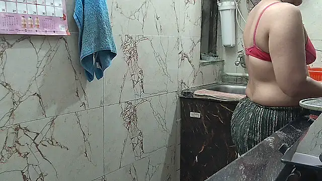 bhabhisexxy 880 online show from 10.15.25