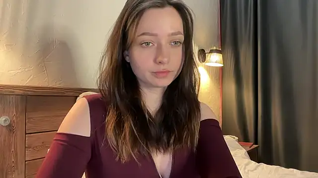 Snapshot of _liatris_ chatting on 10.12.25 liatris online show from 10.12.25