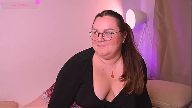 Snapshot of ameliaminkx chatting on 03.07.25 ameliaminkx online show from 03.07.25